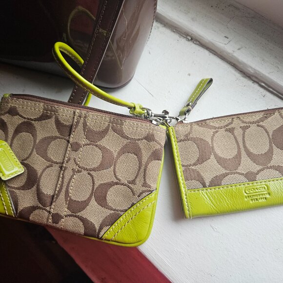 Mini Ruby Dooney and Bourke patent leather crossbow bag - Picture 4 of 5